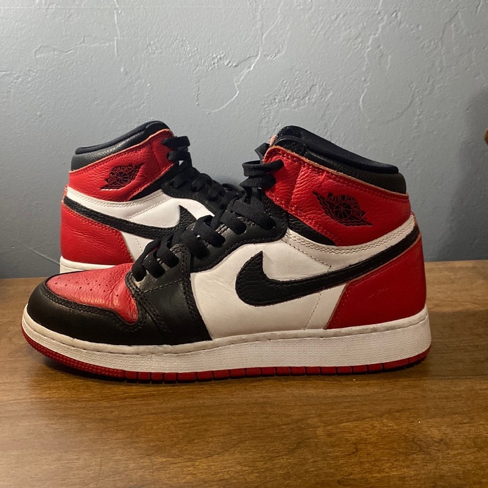 Jordan 1 bred toe